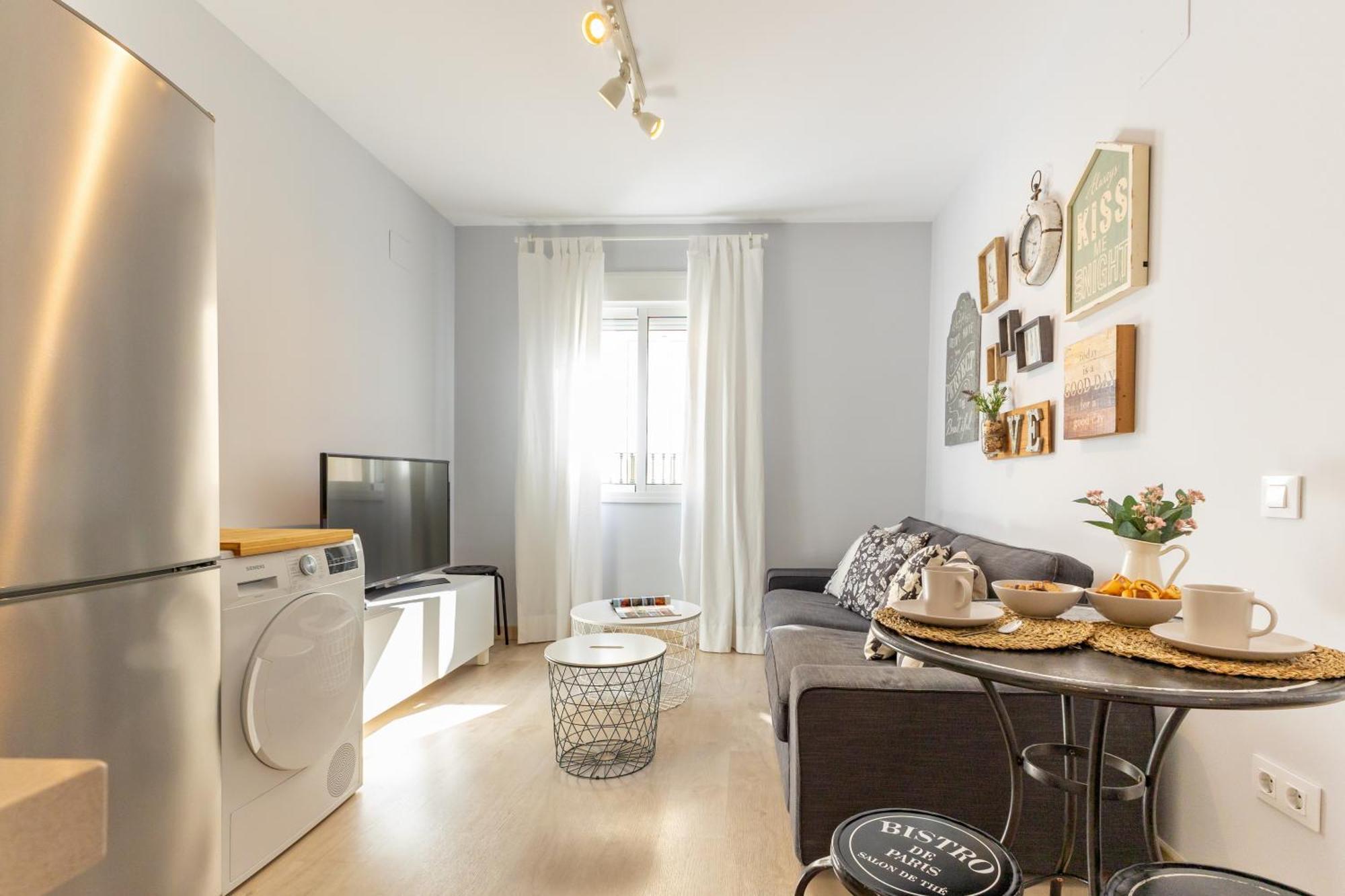 Charming 2 Bedroom Apartment At Iconic Triana Neighborhood By Ocityzen Sevilla Exterior foto