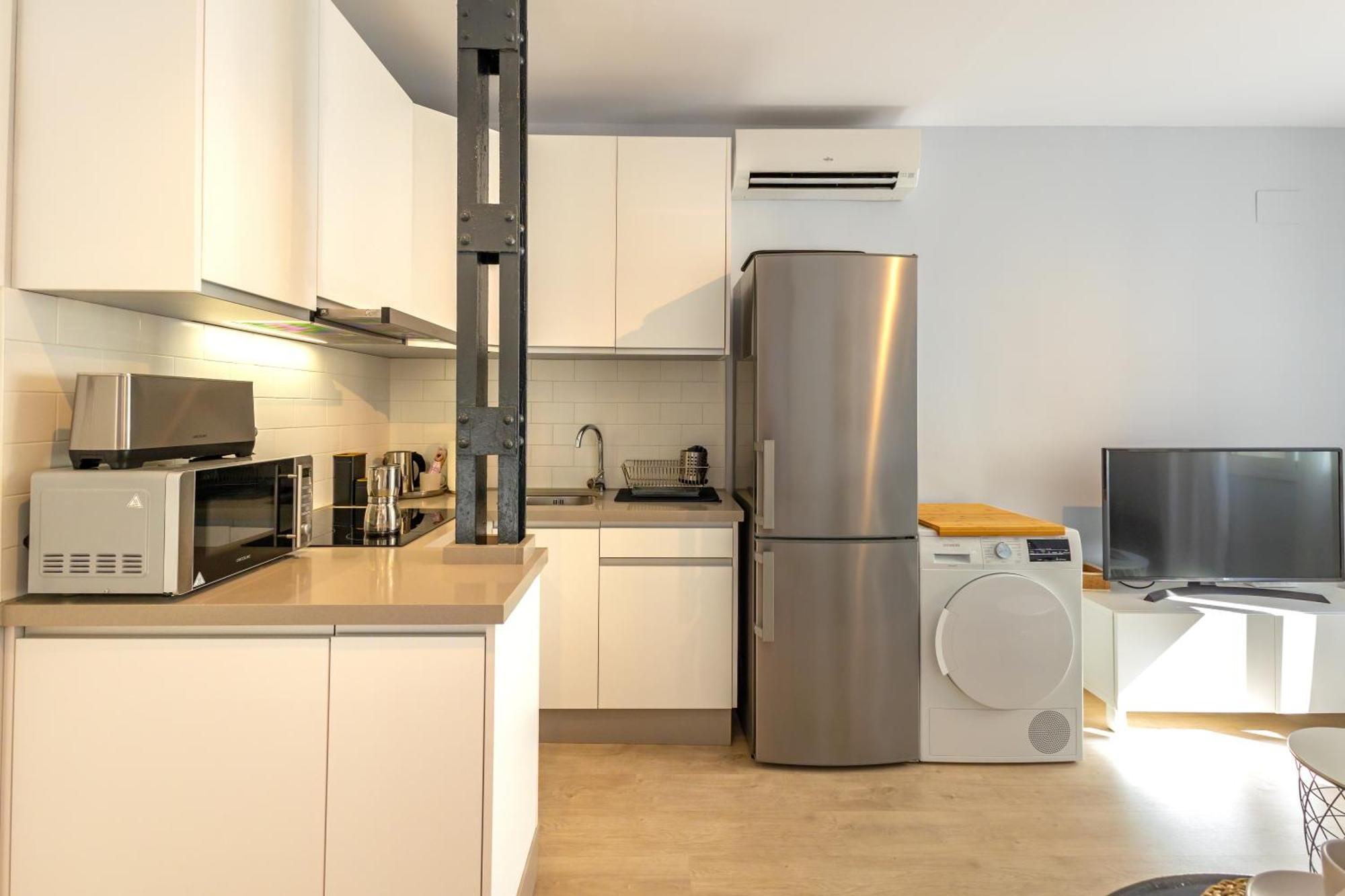 Charming 2 Bedroom Apartment At Iconic Triana Neighborhood By Ocityzen Sevilla Exterior foto