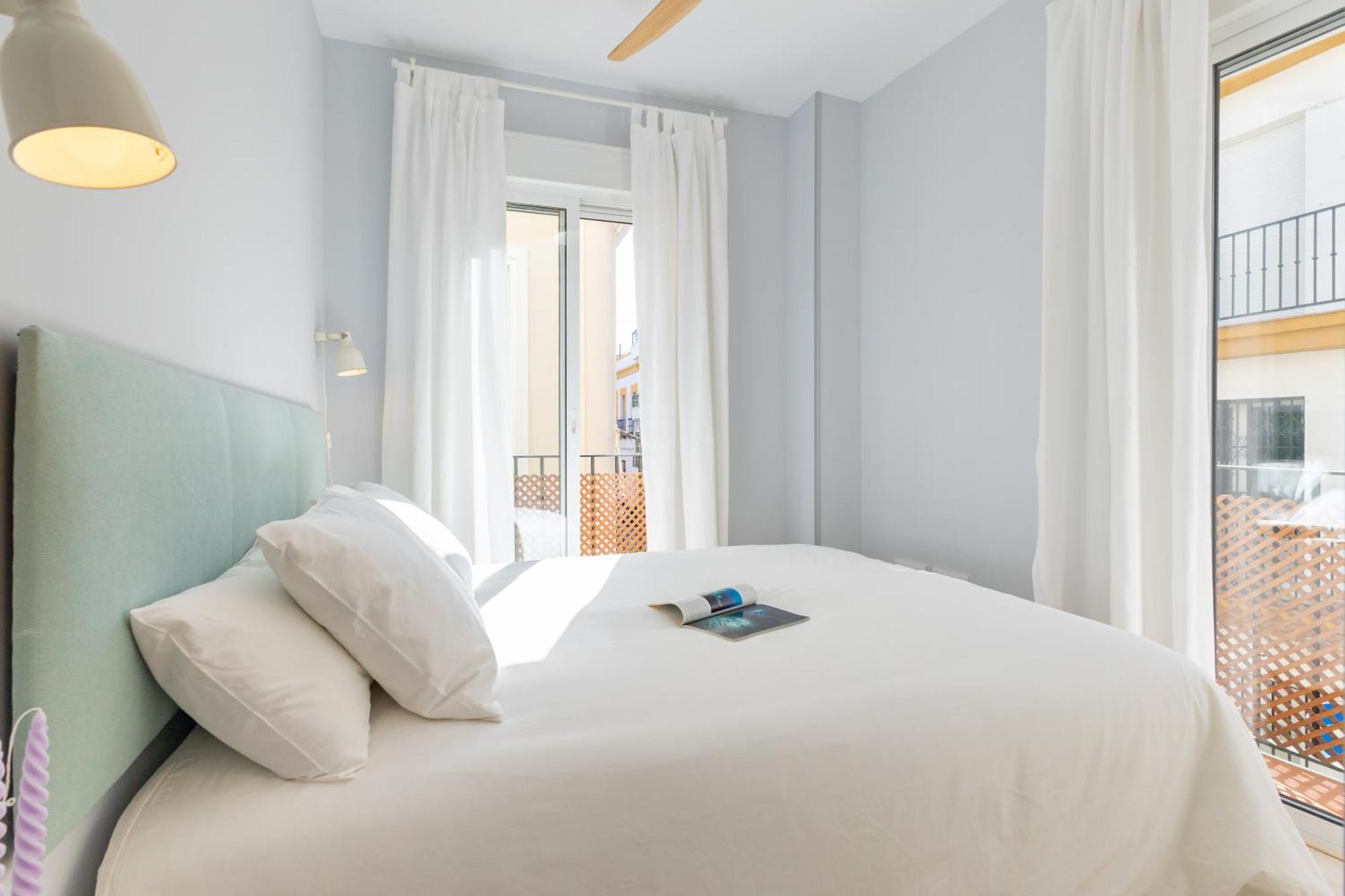 Charming 2 Bedroom Apartment At Iconic Triana Neighborhood By Ocityzen Sevilla Exterior foto
